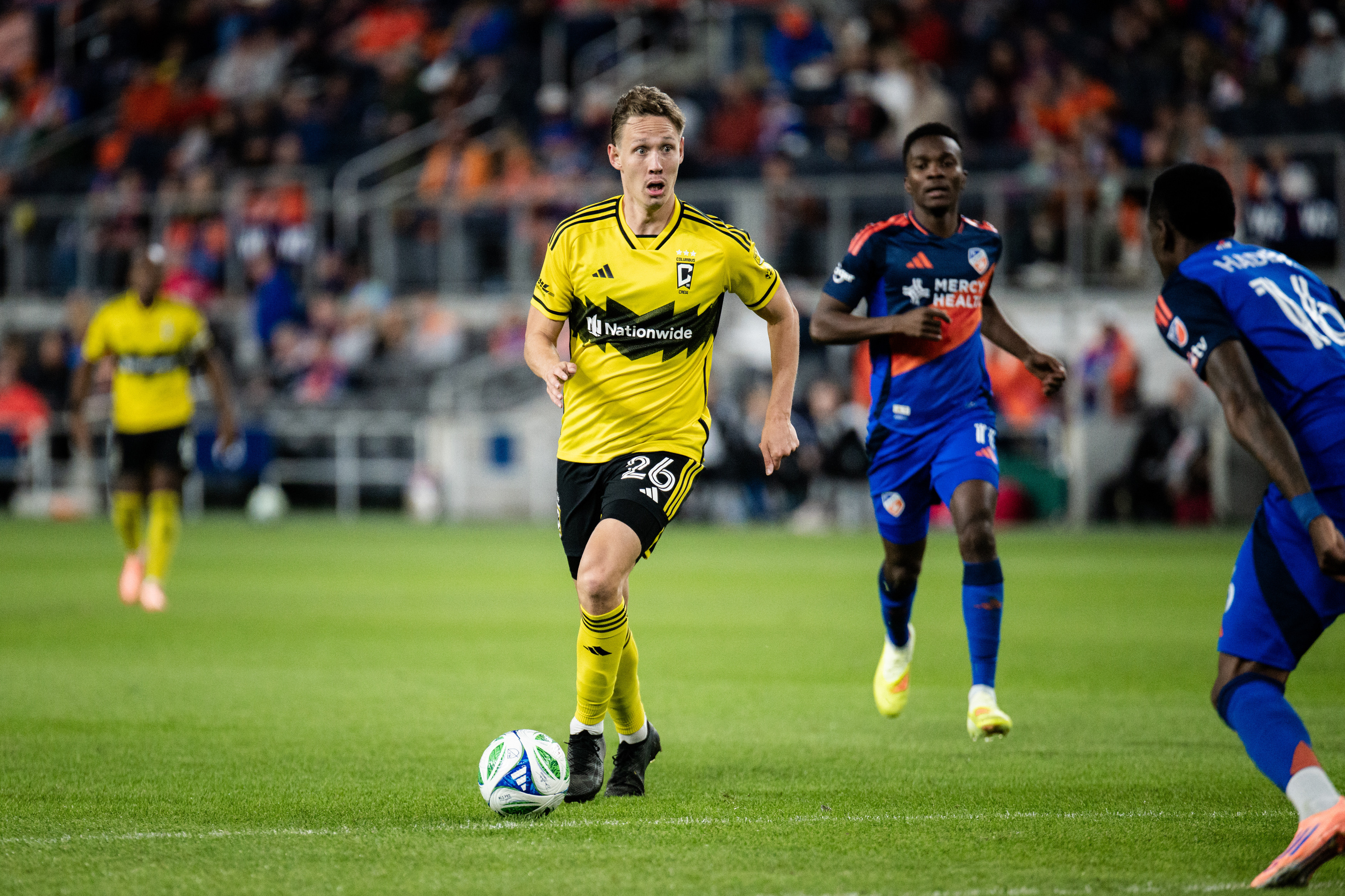 Denkey's Late Strike Gives Cincinnati 1-0 Edge in Playoff Series Against Columbus