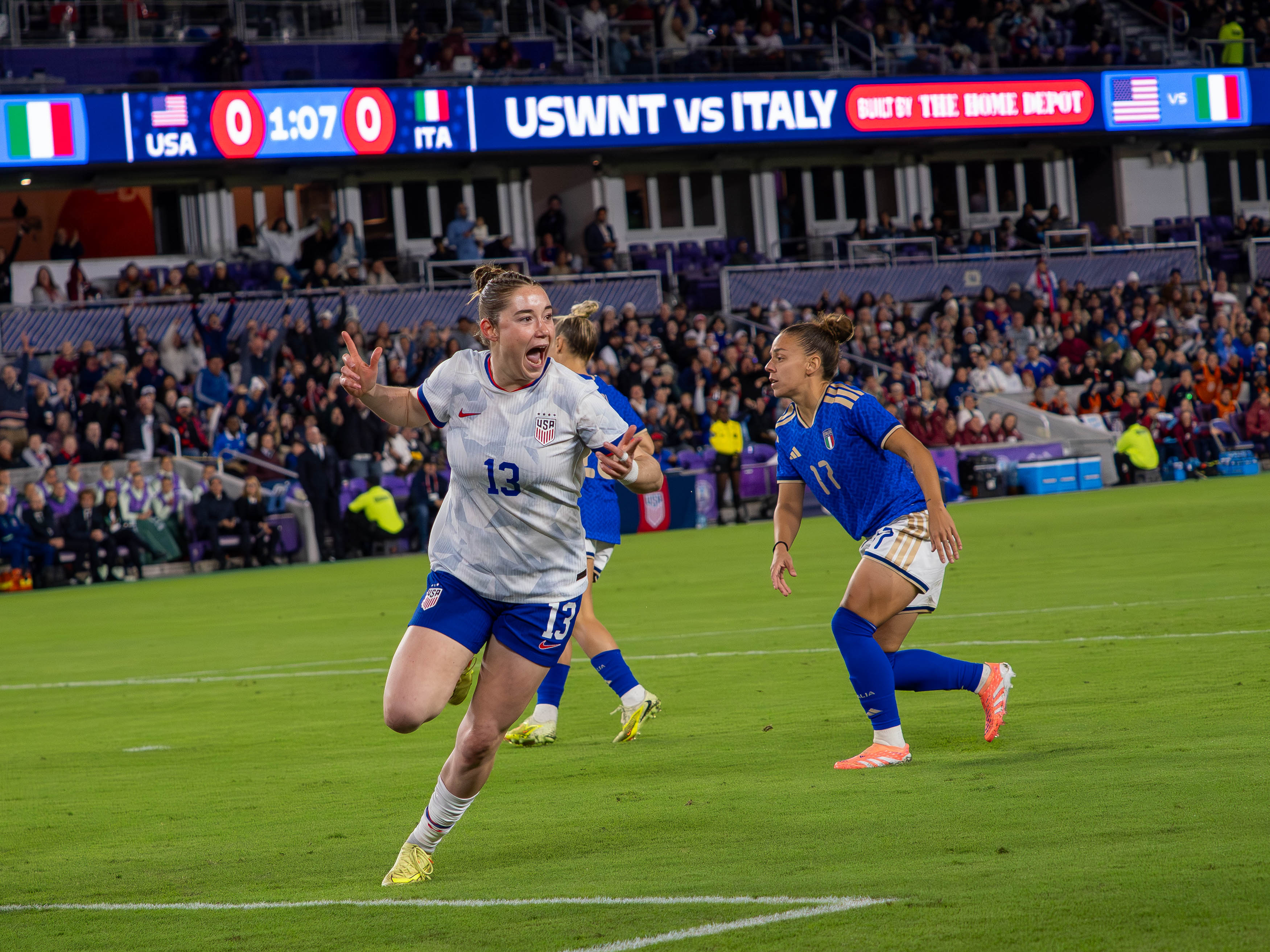 Macário Double Leads USA to 3-0 Victory Over Italy