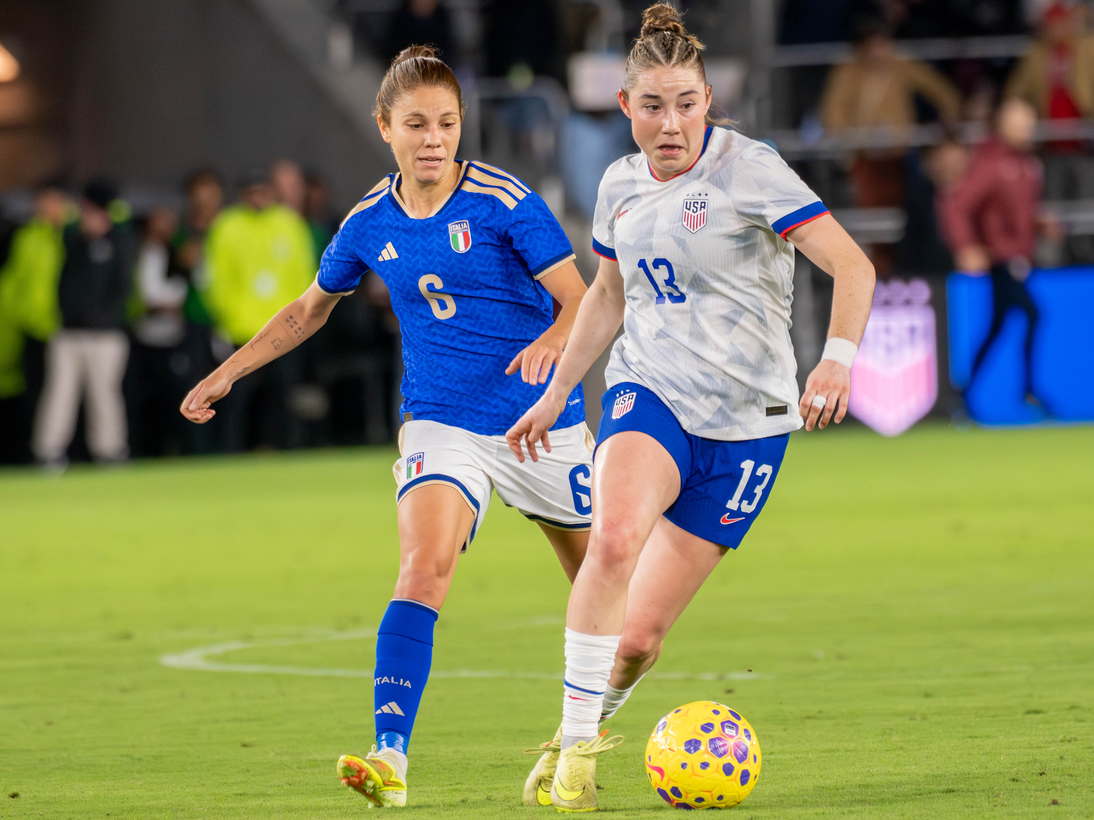 Macário Double Leads USA to 3-0 Victory Over Italy