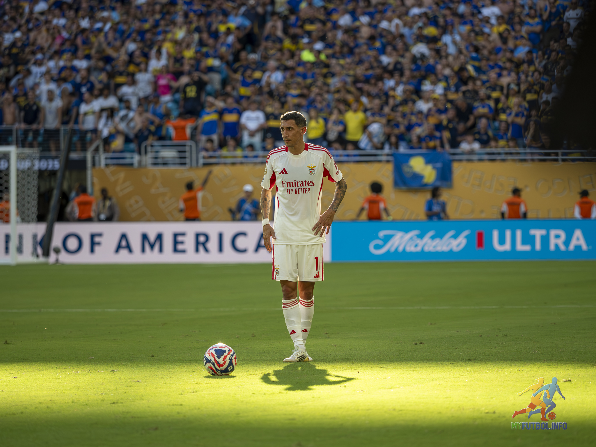 Electric Atmosphere at Hard Rock Stadium as Boca Juniors and Benfica Battle to Thrilling 2-2 Draw