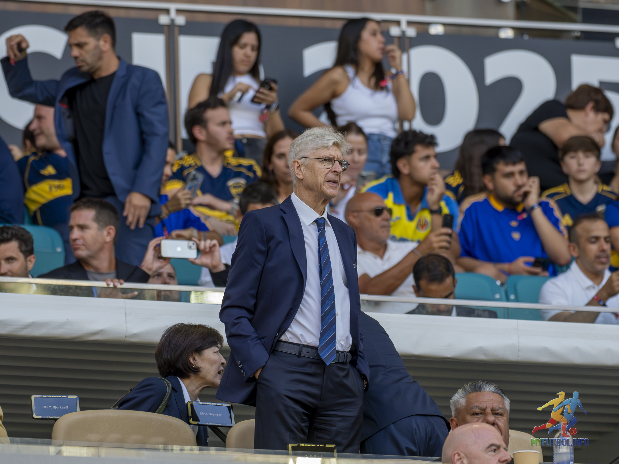 Electric Atmosphere at Hard Rock Stadium as Boca Juniors and Benfica Battle to Thrilling 2-2 Draw