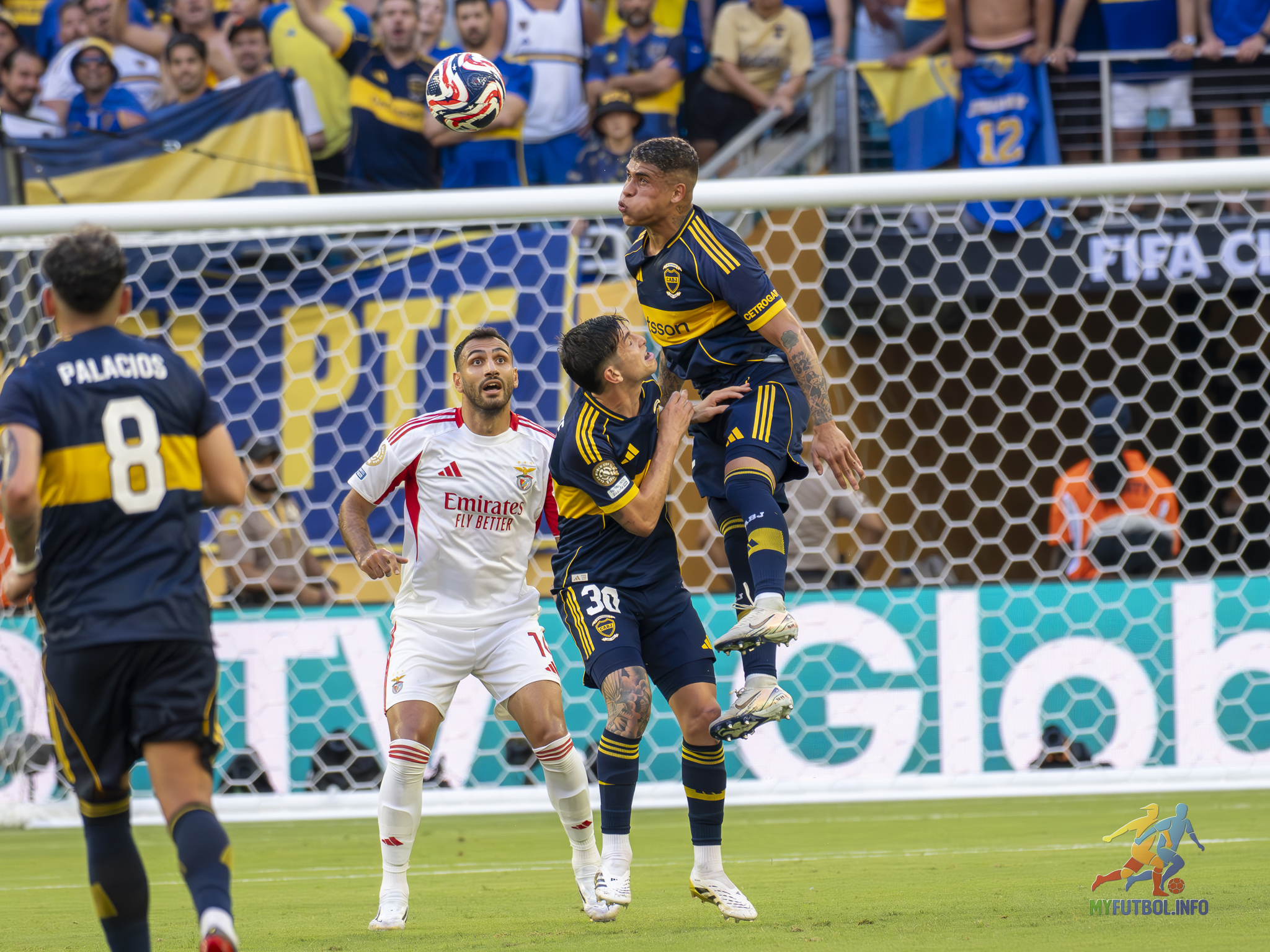 Electric Atmosphere at Hard Rock Stadium as Boca Juniors and Benfica Battle to Thrilling 2-2 Draw