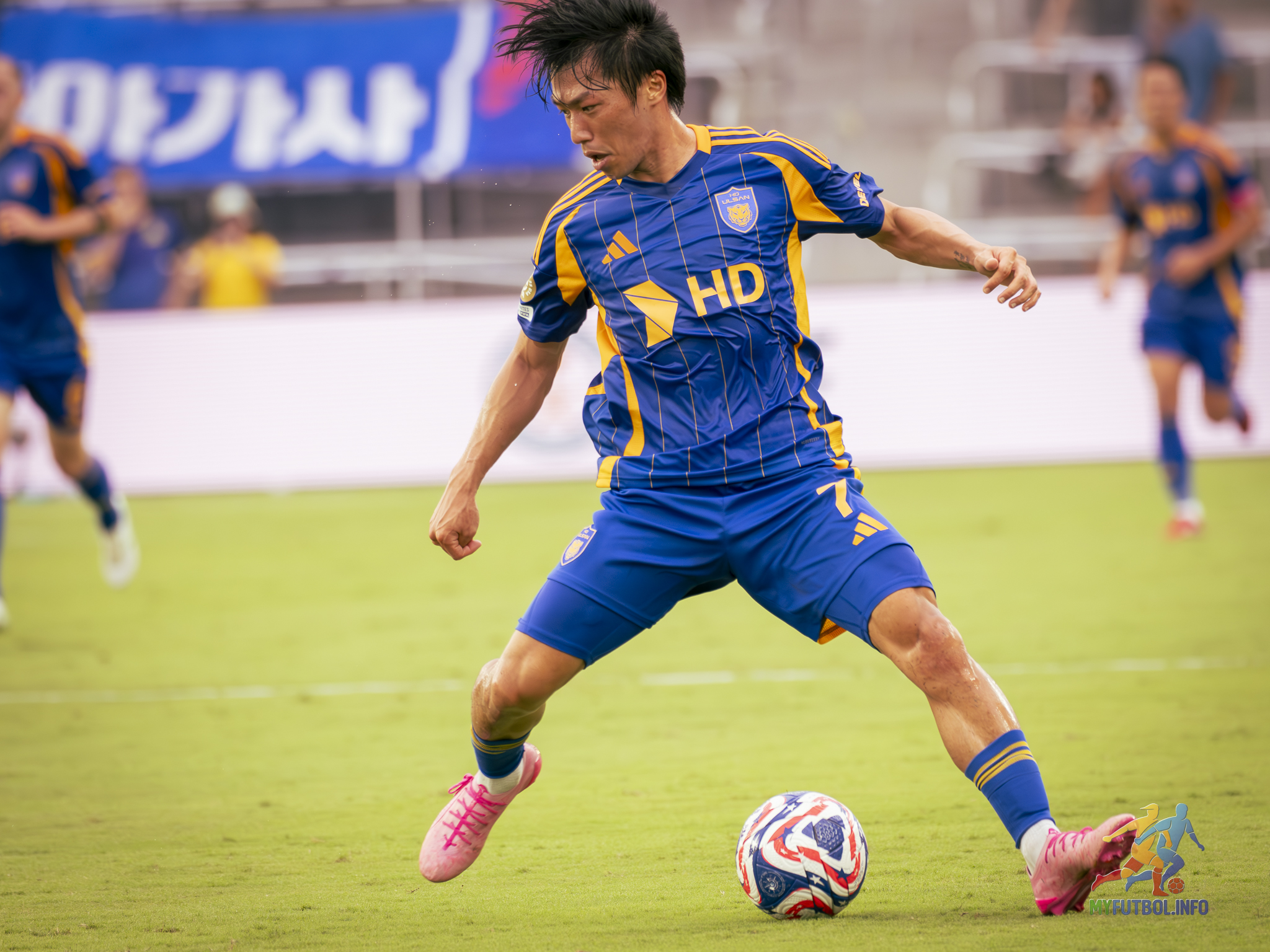 Sundowns Outclass Ulsan in Clash of Styles at Inter&amp;Co Stadium