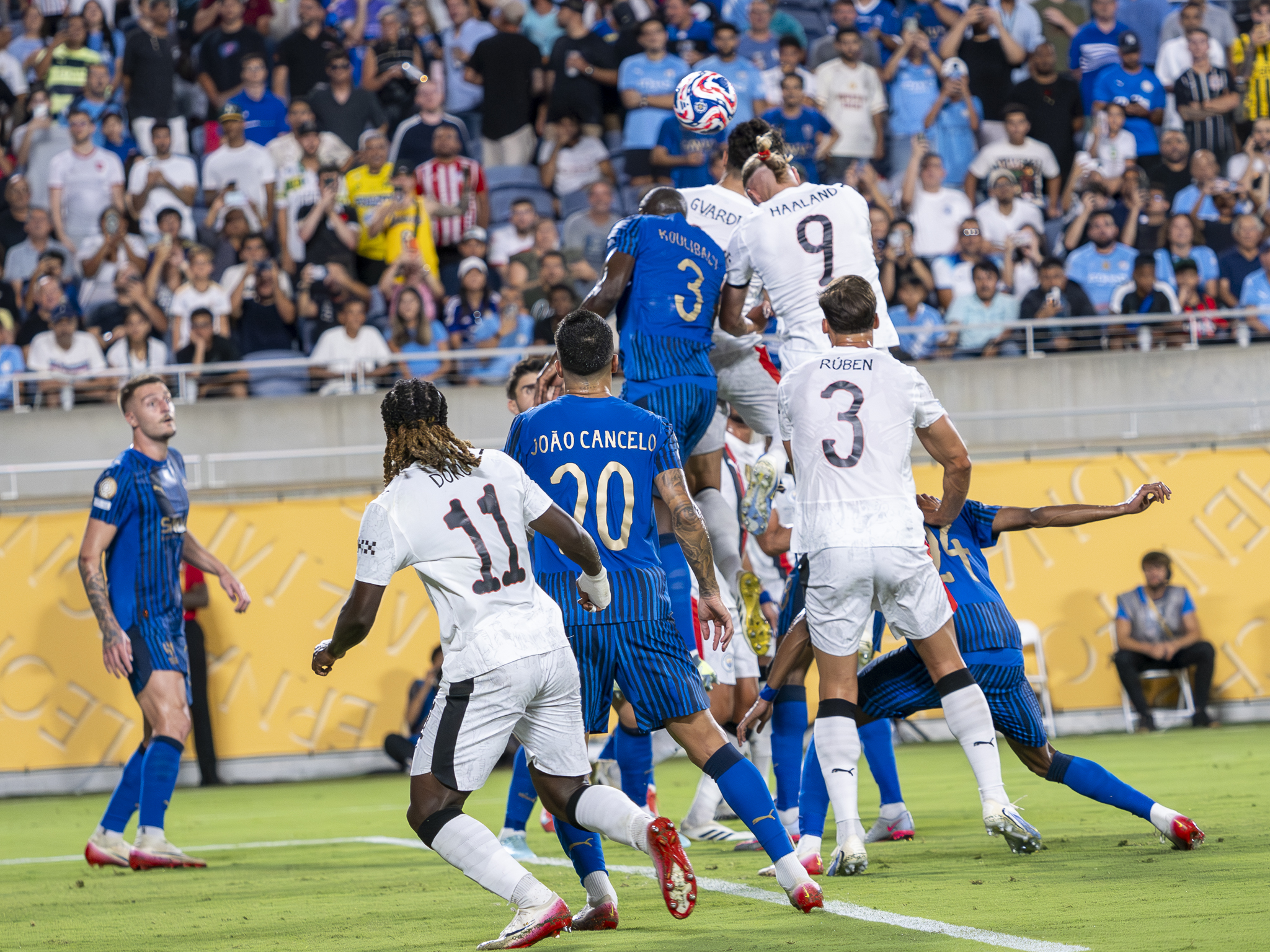 Al-Hilal Pulls Off Stunning 4-3 Upset Over Manchester City in Tournament Thriller